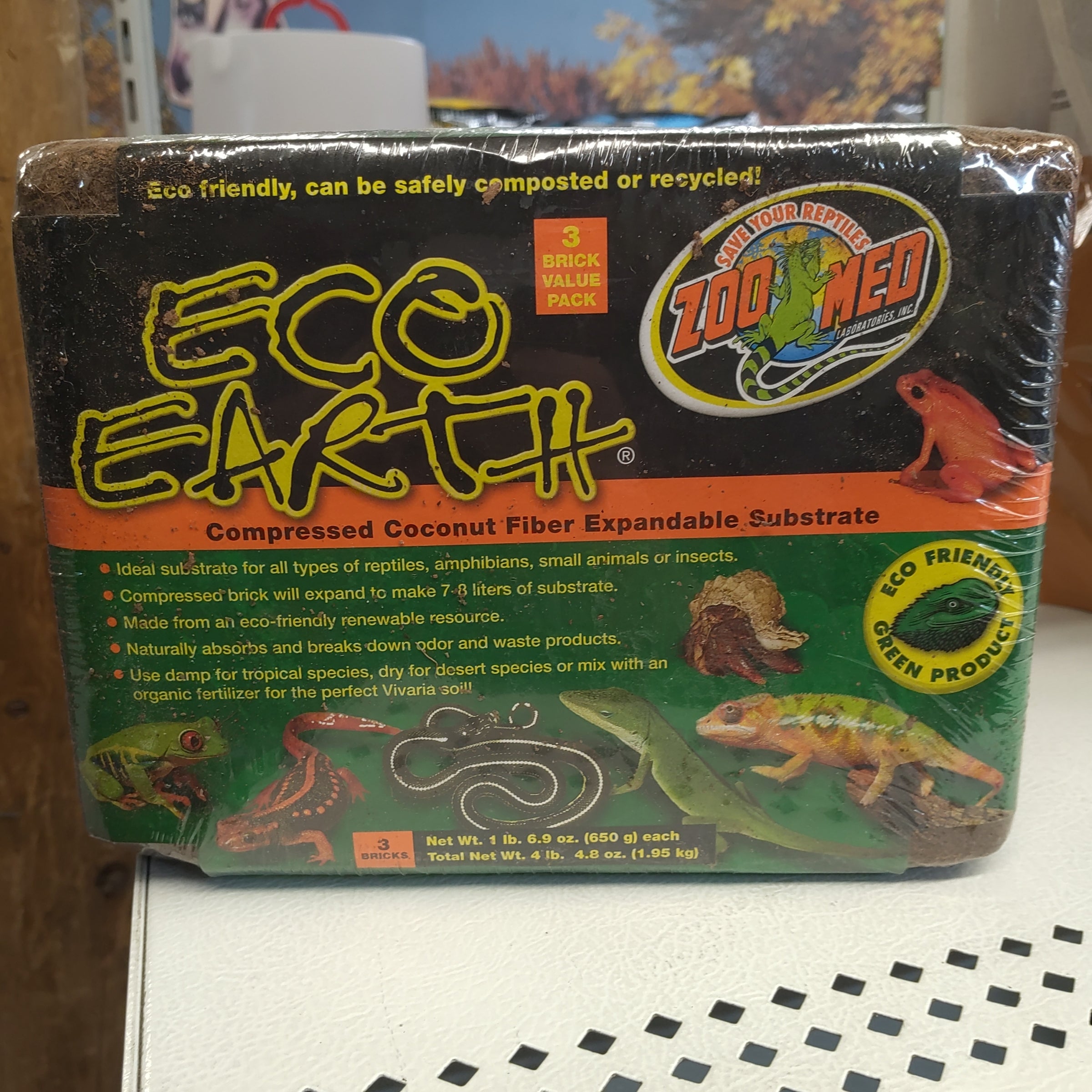Eco Earth Coco Bricks 4lb 4.8oz | Denver Area Feed & Pet Supply